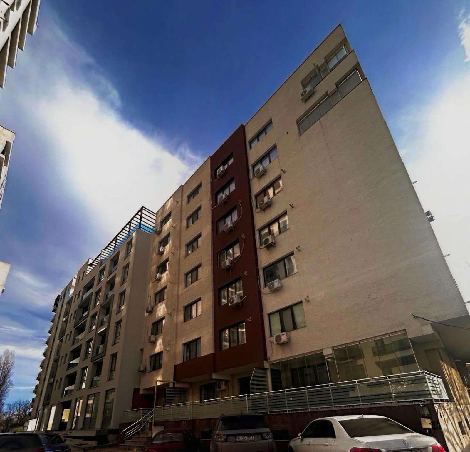 Cozy Apartment With Self Check-In Near Promenada Mall And Verdi Park Bukarest Exterior foto
